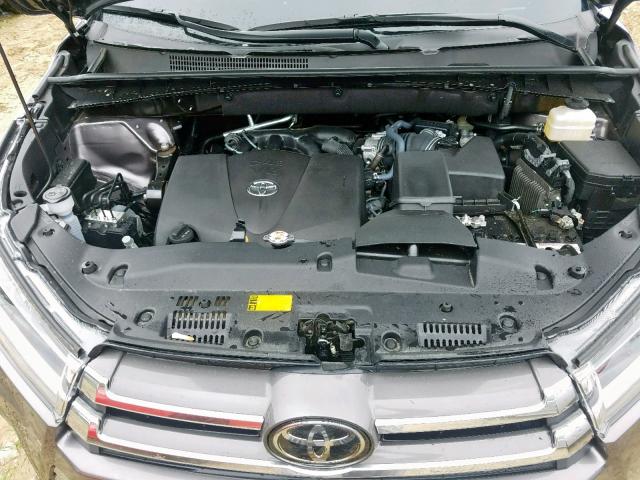 5TDDZRFH7KS948582 - 2019 TOYOTA HIGHLANDER GRAY photo 7