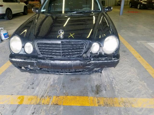 WDBJF65J41B280517 - 2001 MERCEDES-BENZ E 320 BLACK photo 9