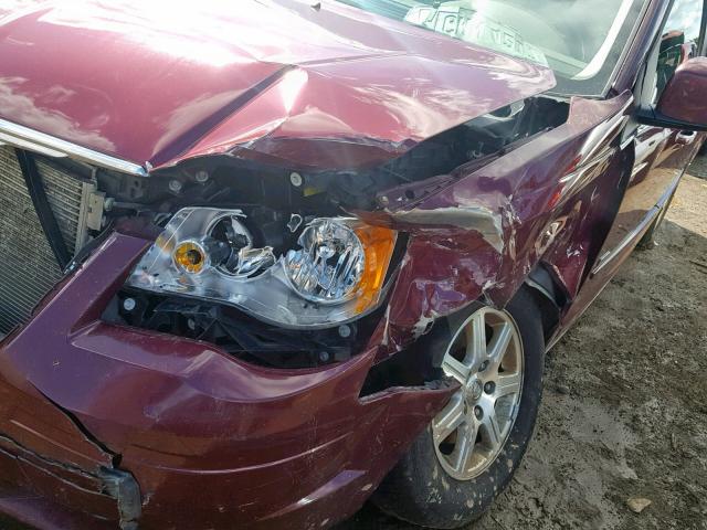 2A8HR54P38R776551 - 2008 CHRYSLER TOWN & COU BURGUNDY photo 9