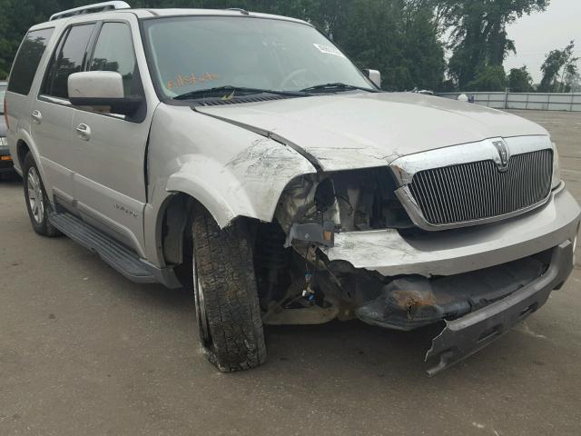 5LMFU28R33LJ44277 - 2003 LINCOLN NAVIGATOR 银色 照片 1