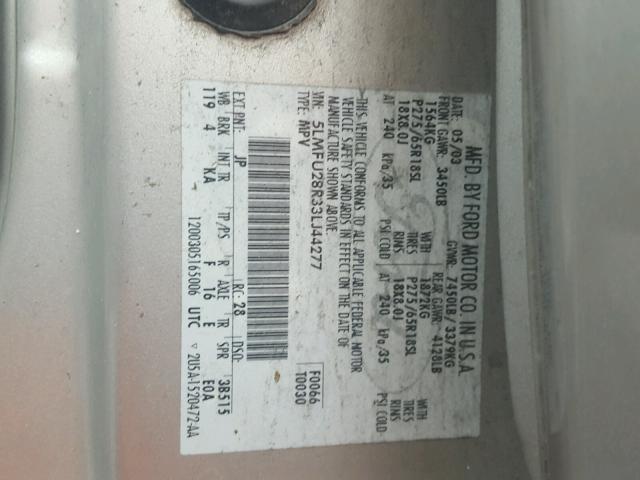 5LMFU28R33LJ44277 - 2003 LINCOLN NAVIGATOR 银色 照片 10