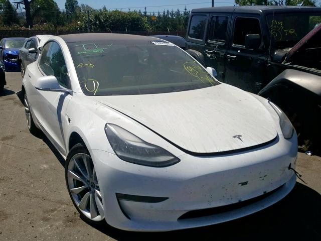 5YJ3E1EB5JF134102 - 2018 TESLA MODEL 3 WHITE photo 1