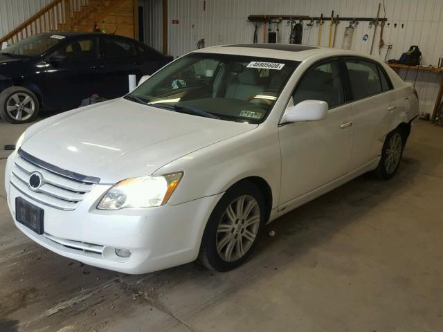 4T1BK36B66U112134 - 2006 TOYOTA AVALON XL WHITE photo 2