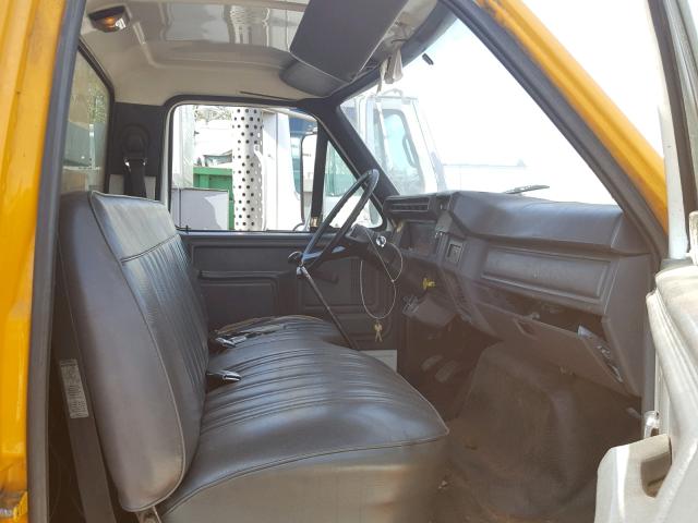 1FDNK74C7RVA08458 - 1994 FORD F700 F YELLOW photo 5