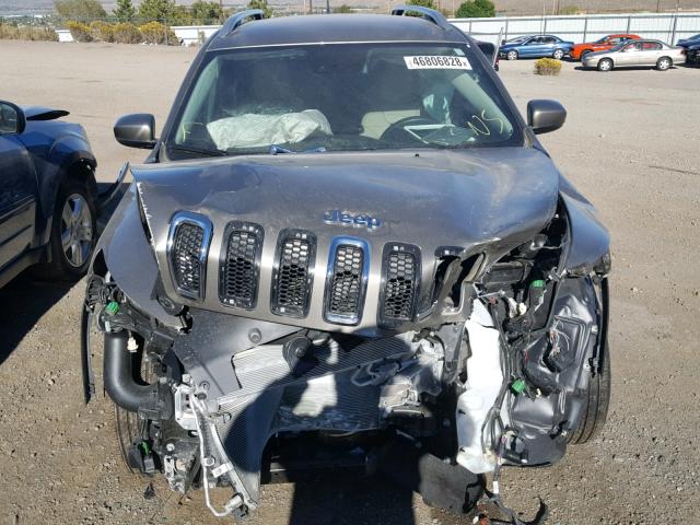 1C4PJMDX0JD599891 - 2018 JEEP CHEROKEE L GOLD photo 7