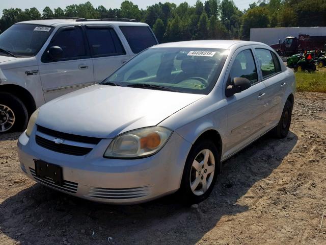 1G1AK52F357501842 - 2005 CHEVROLET COBALT SILVER photo 2