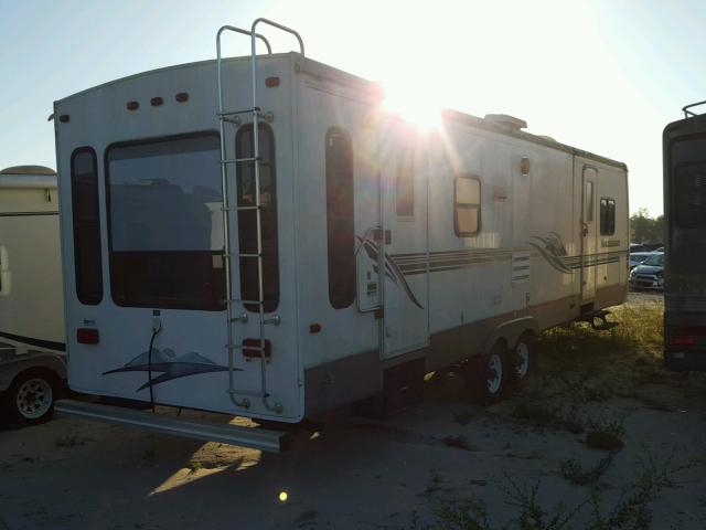 4YDT3352932077990 - 2003 KEYSTONE MONTANA TWO TONE photo 4