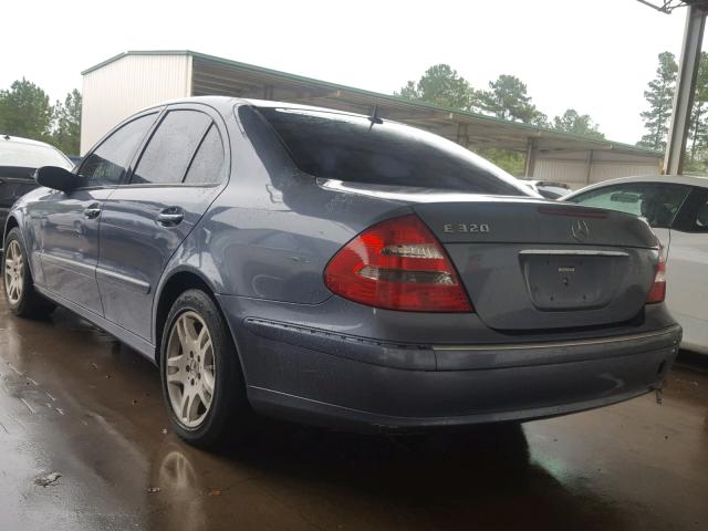 WDBUF65JX3A217525 - 2003 MERCEDES-BENZ E 320 BLUE photo 3