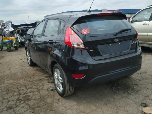 3FADP4EJ0HM103746 - 2017 FORD FIESTA SE BLACK photo 3