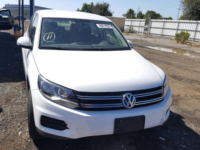 WVGAV7AX1HK049052 - 2017 VOLKSWAGEN TIGUAN S WHITE photo 10