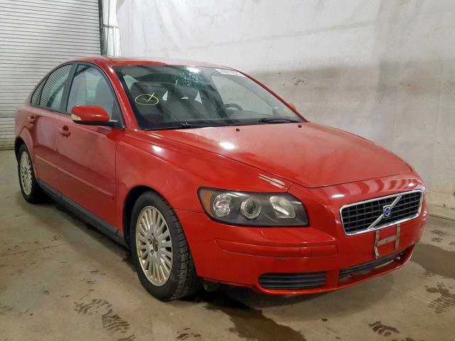 YV1MS382342012103 - 2004 VOLVO S40 2.4I RED photo 1