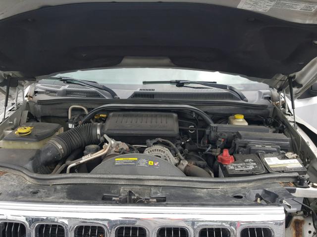 1J8HG58N36C192414 - 2006 JEEP COMMANDER 银色 照片 7