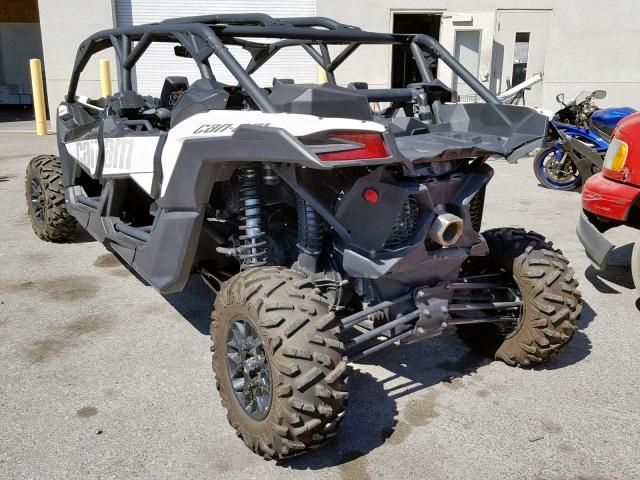 3JBVMAY25JK000286 - 2018 CAN-AM MAVERICK X WHITE photo 3