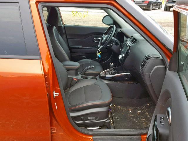 KNDJX3AA2J7592552 - 2018 KIA SOUL ! Narıncı foto 5