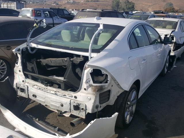 YV1902FH5C2052436 - 2012 VOLVO S60 T6 WHITE photo 4