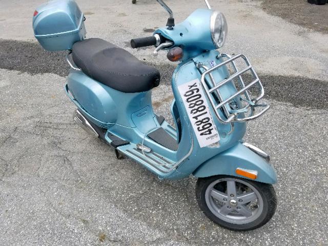 ZAPC386B6B5300304 - 2011 VESPA LX 50 BLUE photo 1