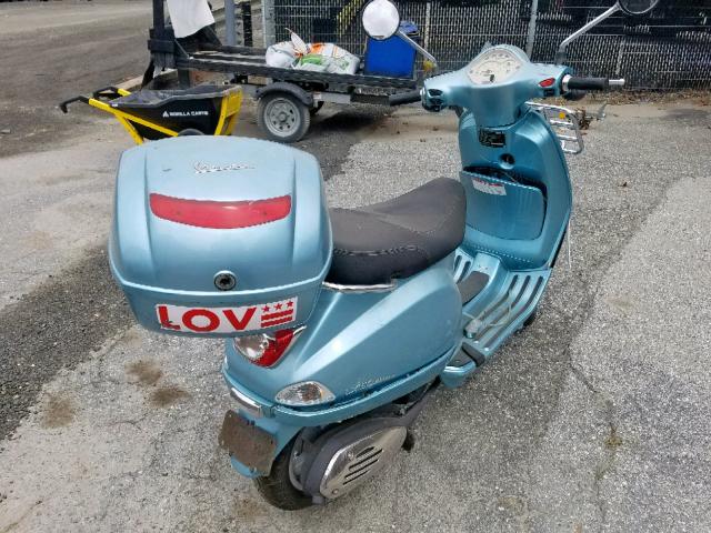 ZAPC386B6B5300304 - 2011 VESPA LX 50 BLUE photo 4