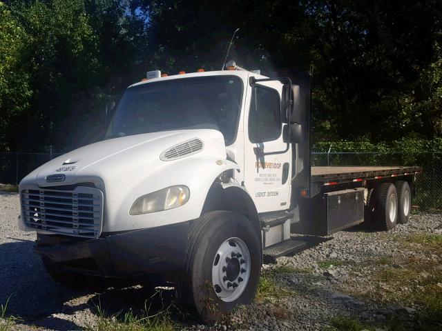 1FVHCYDC17HY10668 - 2007 FREIGHTLINER M2 106 MED WHITE photo 2