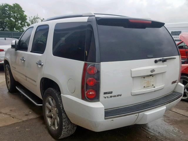 1GKFK03219R149192 - 2009 GMC YUKON DENA WHITE photo 3