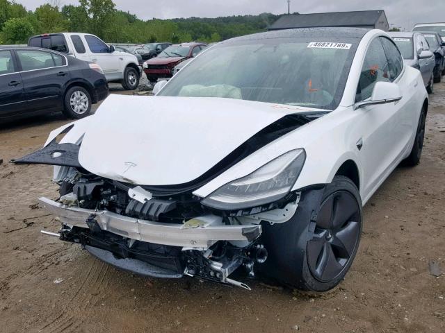 5YJ3E1EB5KF452917 - 2019 TESLA MODEL 3 WHITE photo 2