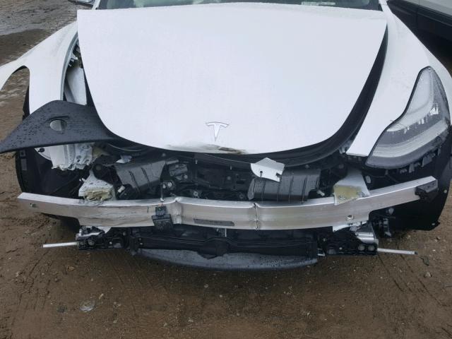 5YJ3E1EB5KF452917 - 2019 TESLA MODEL 3 WHITE photo 7