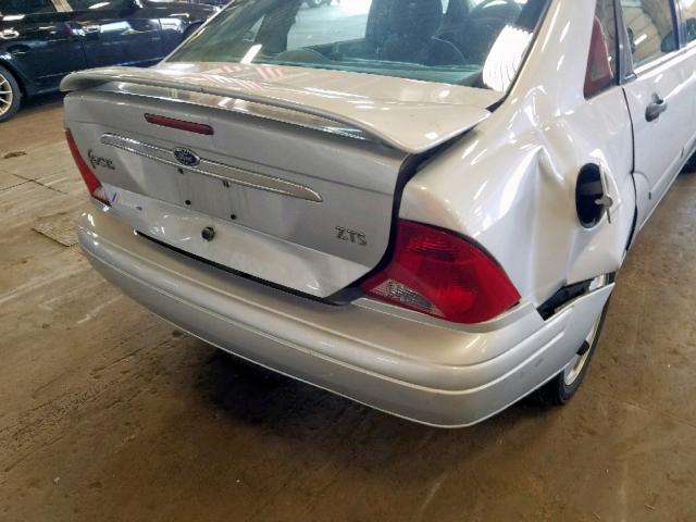1FAFP38302W129853 - 2002 FORD FOCUS ZTS SILVER photo 9