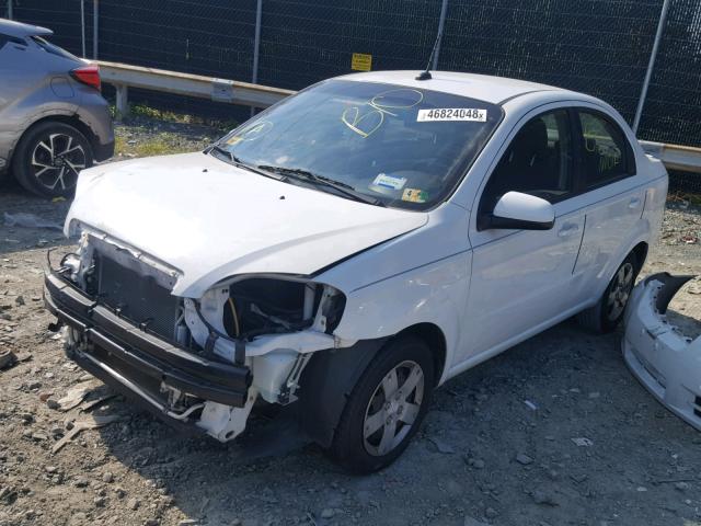 KL1TD5DE5BB194978 - 2011 CHEVROLET AVEO LS WHITE photo 2