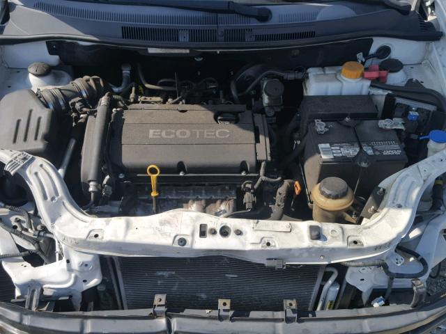 KL1TD5DE5BB194978 - 2011 CHEVROLET AVEO LS WHITE photo 7
