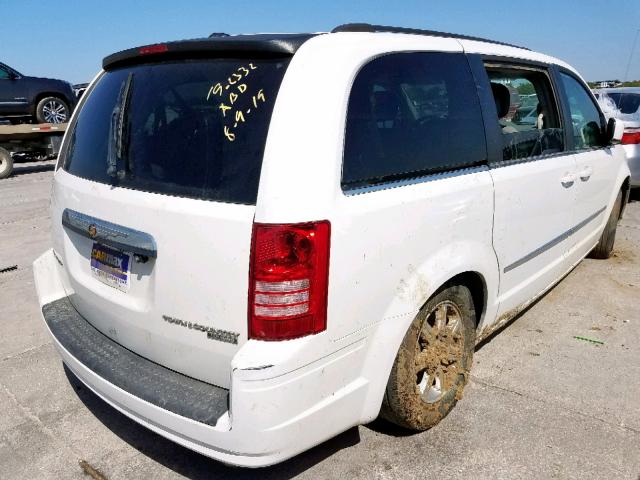 2A4RR5D16AR319028 - 2010 CHRYSLER TOWN & COU WHITE photo 4