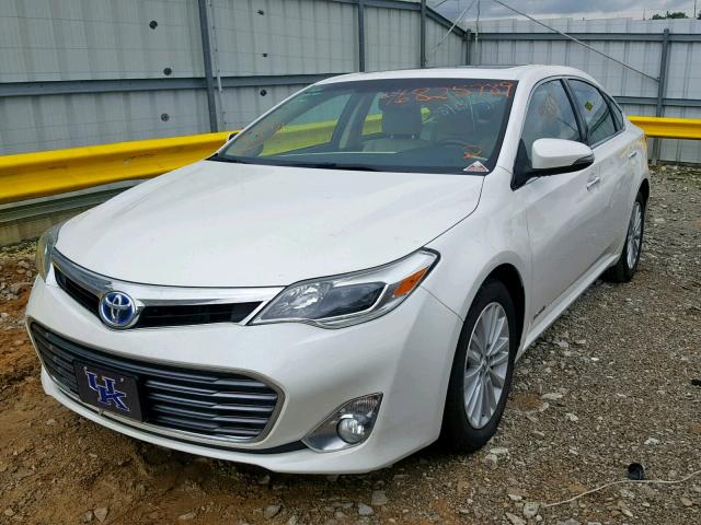 4T1BD1EBXDU018562 - 2013 TOYOTA AVALON HYB WHITE photo 2