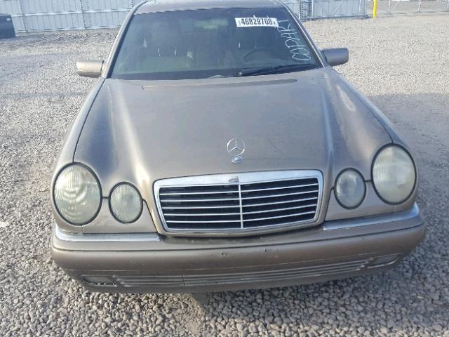 WDBJF72F7VA425177 - 1997 MERCEDES-BENZ E 420 GOLD photo 9