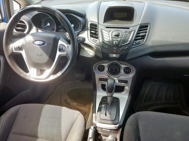 3FADP4BJ6FM158252 - 2015 FORD FIESTA SE BLUE photo 9