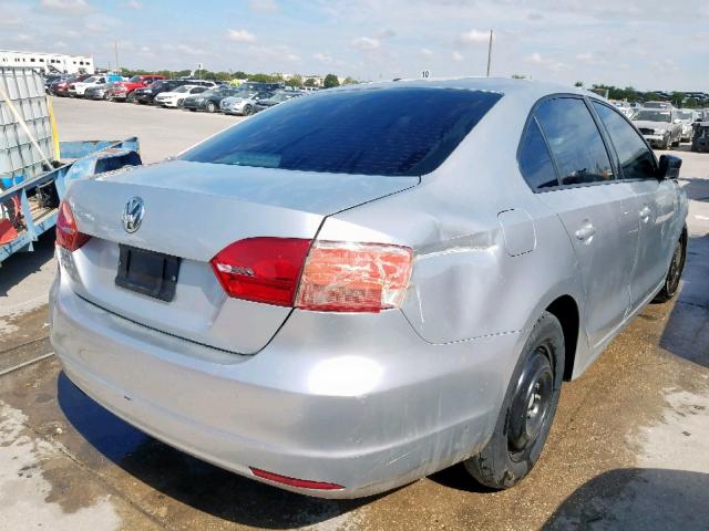 3VW2K7AJ3DM401223 - 2013 VOLKSWAGEN JETTA BASE SILVER photo 4