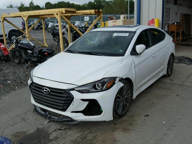 KMHD04LB8JU520992 - 2018 HYUNDAI ELANTRA SP WHITE photo 2