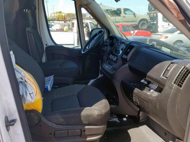 3C6TRVDG4HE538055 - 2017 RAM PROMASTER 白色 照片 5