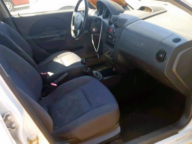 KL1TD66696B597010 - 2006 CHEVROLET AVEO BASE თეთრი ფოტო 5