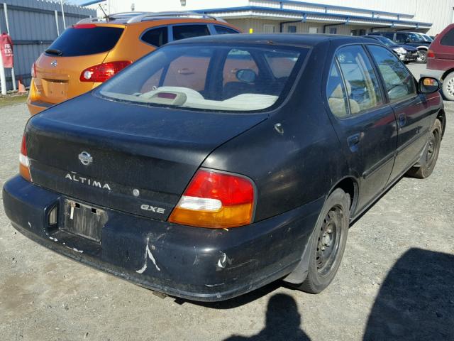 1N4DL01D1WC212090 - 1998 NISSAN ALTIMA XE BLACK photo 4