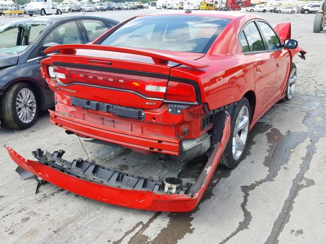 2C3CDXHGXEH339240 - 2014 DODGE CHARGER SX RED photo 4