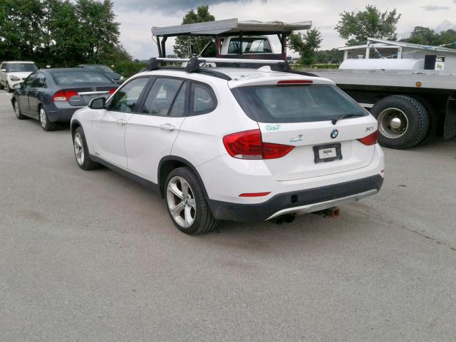 WBAVM5C56DVV90533 - 2013 BMW X1 XDRIVE3 WHITE photo 3