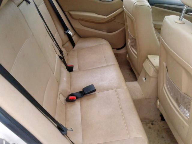 WBAVM5C56DVV90533 - 2013 BMW X1 XDRIVE3 WHITE photo 6