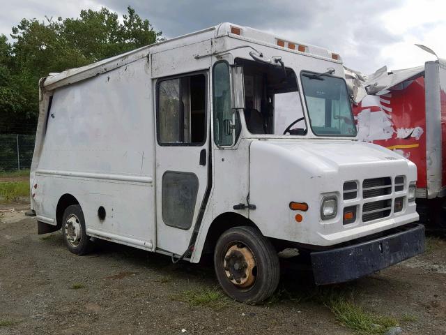 4UZAANCP15CV68847 - 2005 FREIGHTLINER CHASSIS M WHITE photo 1
