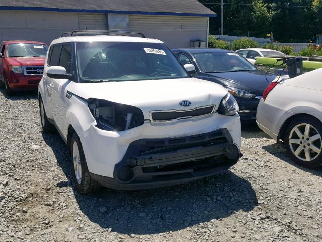 KNDJN2A27G7272077 - 2016 KIA SOUL WHITE photo 9