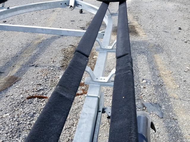 1MDBUA026HA602561 - 2017 SHOR TRAILER ვერცხლისფერი ფოტო 5