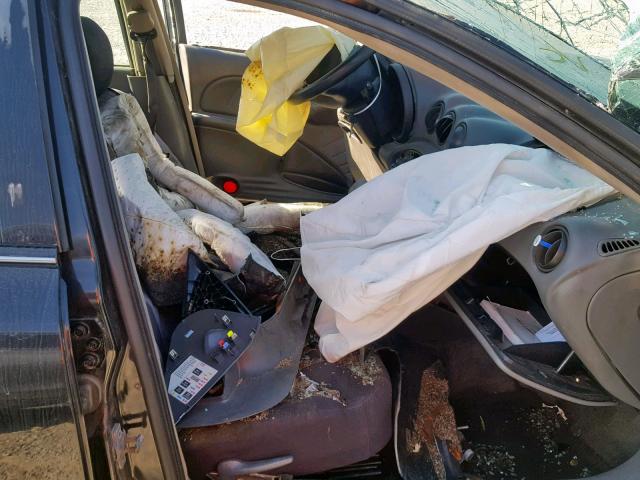 1G2NE52F84M634861 - 2004 PONTIAC GRAND AM S BLACK photo 5