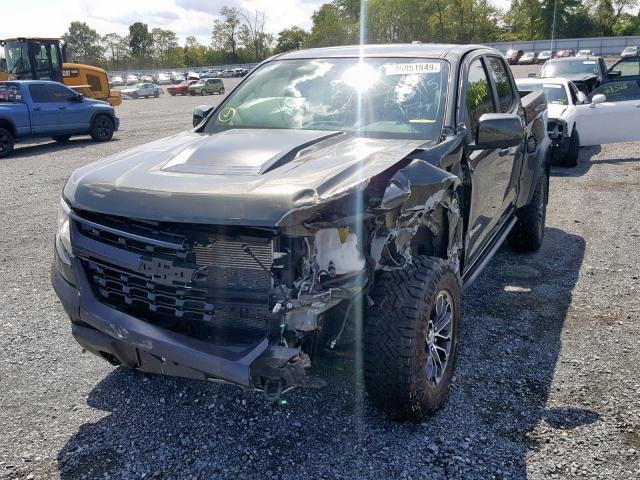 1GCGTEEN6J1103958 - 2018 CHEVROLET COLORADO Z GREEN photo 2