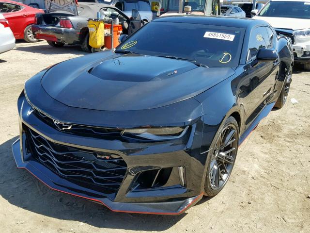 1G1FK1R66J0180550 - 2018 CHEVROLET CAMARO ZL1 黑色 照片 2