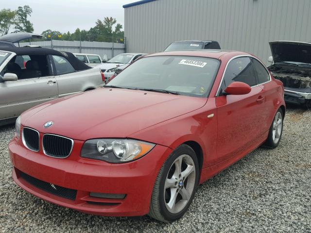 WBAUP735X9VK76549 - 2009 BMW 128 I RED photo 2