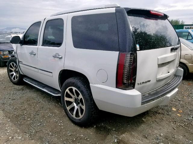 1GKUKEEF3AR174619 - 2010 GMC YUKON DENA WHITE photo 3