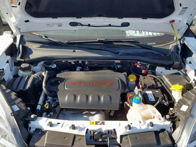 ZFBERFAT8G6C85793 - 2016 RAM PROMASTER 白色 照片 7