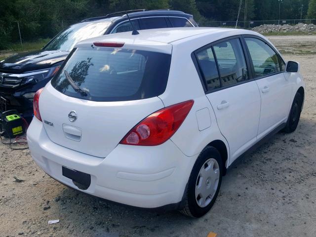 3N1BC13E99L484606 - 2009 NISSAN VERSA S WHITE photo 4